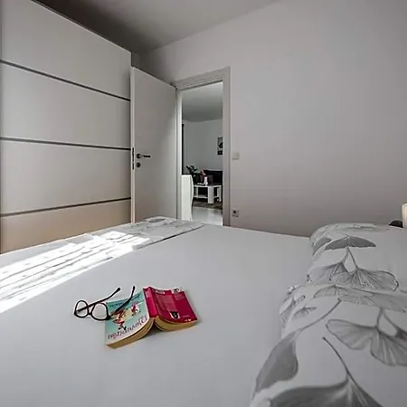 Hotel Avocado 3*